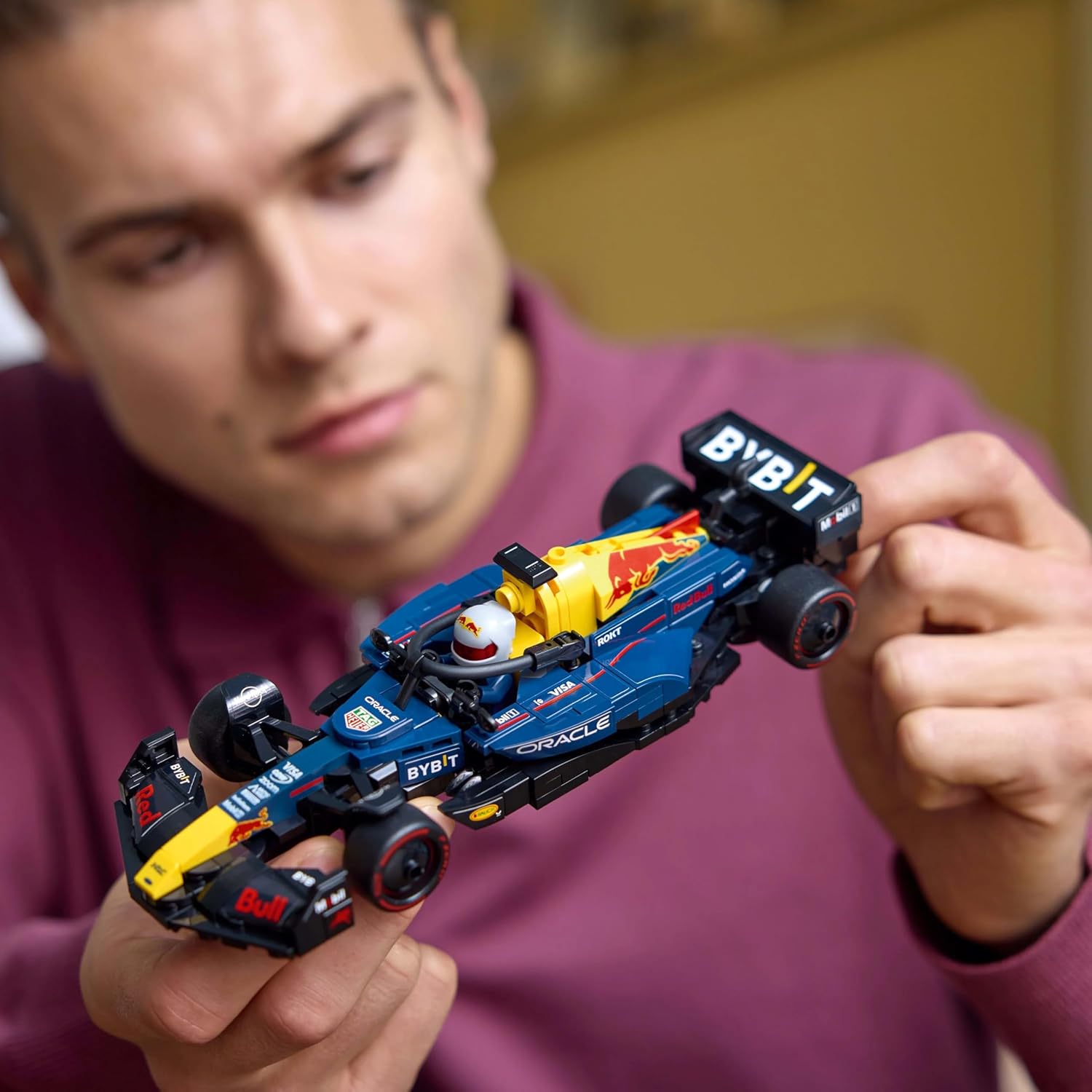 LEGO Speed Champions Oracle Red Bull Racing RB20 F1 Race Car Model with a Collectible Formula 1 Driver Minifigure - Display Set for Adult Motorsport & Racing Fans 77243